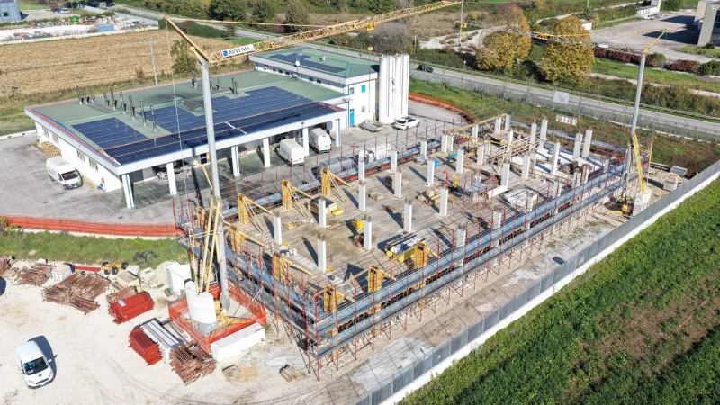 Ampliamento Panificio Di Mambro, vista aerea del cantiere