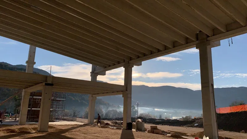 Istituto Giordano – fase di lavorazione in cantiere