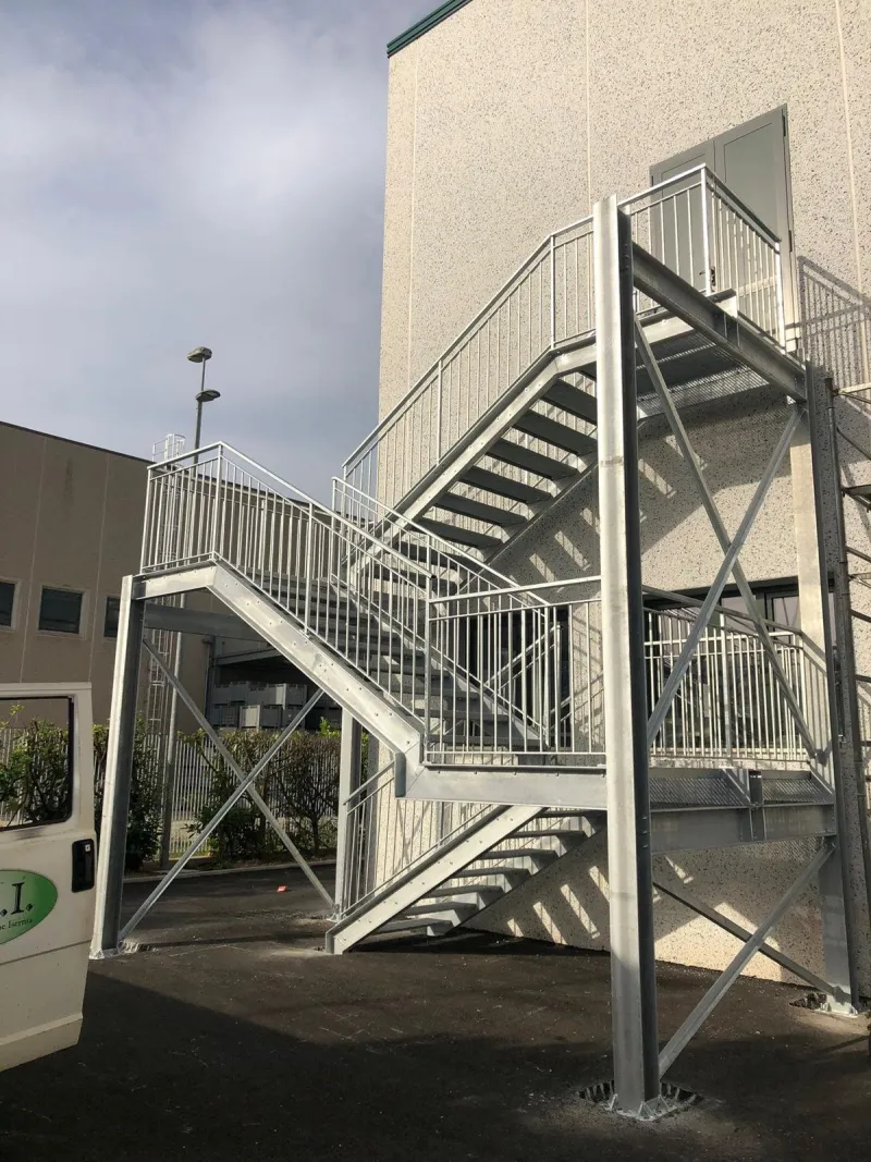 Istituto Giordano – fase di lavorazione in cantiere