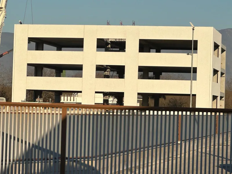 Istituto Giordano – fase di lavorazione in cantiere