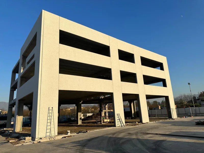 Istituto Giordano – fase di lavorazione in cantiere